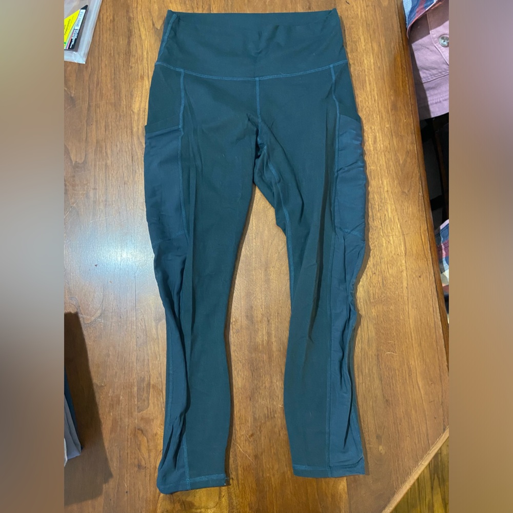 Fabletics Cropped Leggings